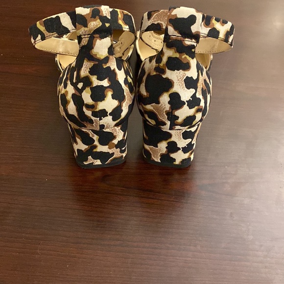 Cabi Kiki Shoes Women's Size 9 M Ankle Strap Leopard Animal Print Heels - Picture 3 of 6